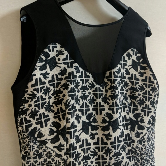 Dress - Picture 2 of 6